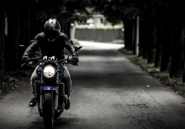 かっこいいバイク乗りの条件 服装や身なりの重要性について モトコラム